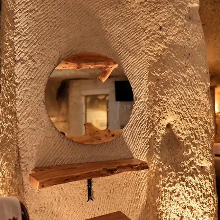 Happiness Cave House Cappadocia Bed & Breakfast 3*