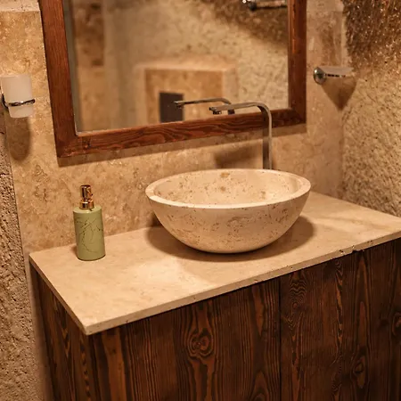Happiness Cave House Cappadocia Bed & Breakfast 3*